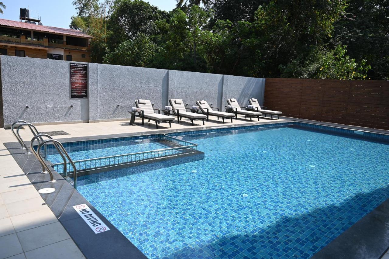 Resort The Lohias, Goa Candolim Exterior photo