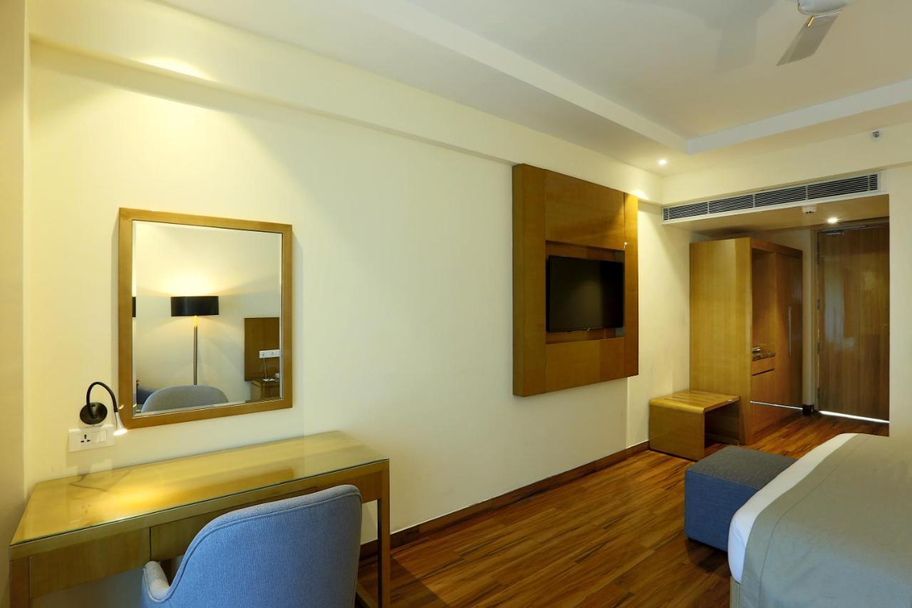 Resort The Lohias, Goa Candolim Exterior photo
