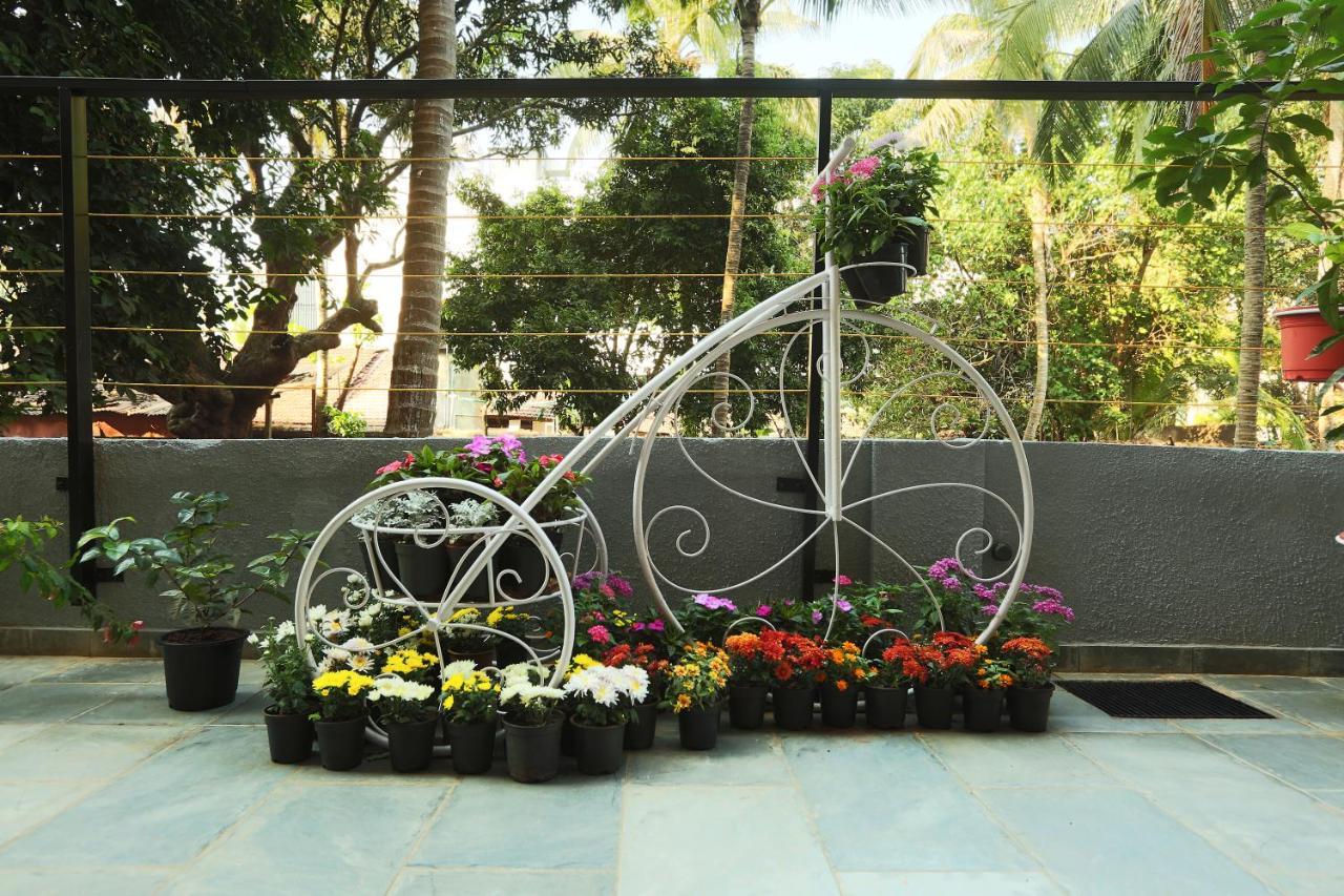 Resort The Lohias, Goa Candolim Exterior photo